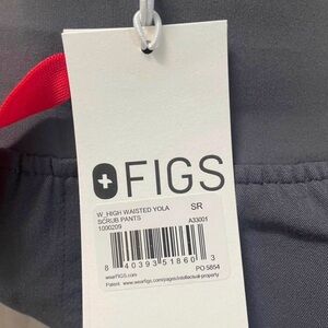 FIGS High-Waisted Yola Scrub Pants in Charcoal Gray with Red Loop
